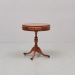 538966 Drum table